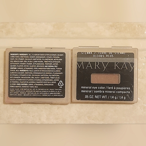 ***BRAND NEW/NEVER BEEN USED*** MARY KAY Mineral Eye Shadow in "Sienna" Shade - Picture 2 of 3